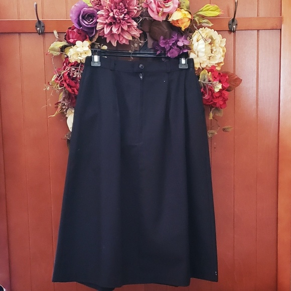 Stretch Is Comfort Women's & Plus Size Knee/MIDI Skirt - Soft, Pockets, Elastic Waist - View #8